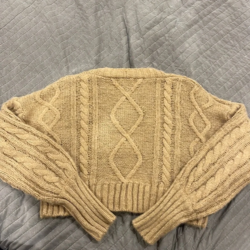 Cropped Button Up Sweater - Picture 2 of 3